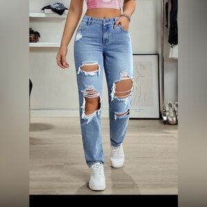 Women’s Light Wash High Waisted Ripped Straight-Leg Jeans